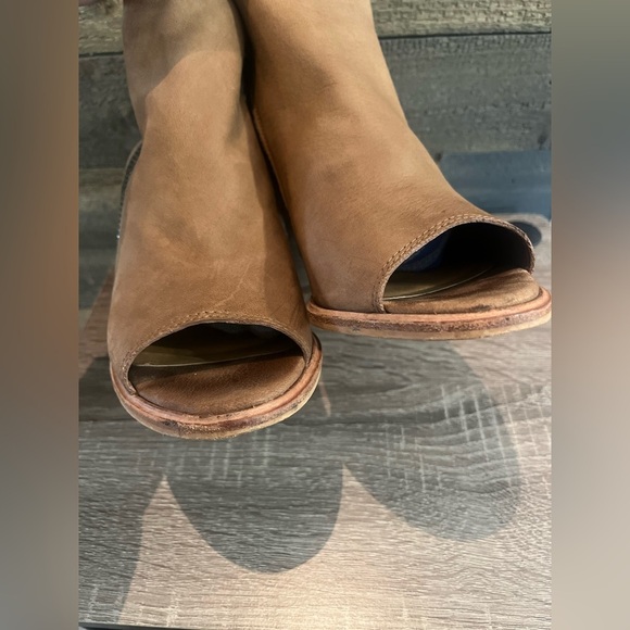 Dolce Vita Boots Womens Sz 8 Brown Suede Peep Toe Ankle Booties Casual Shoes - Picture 8 of 13